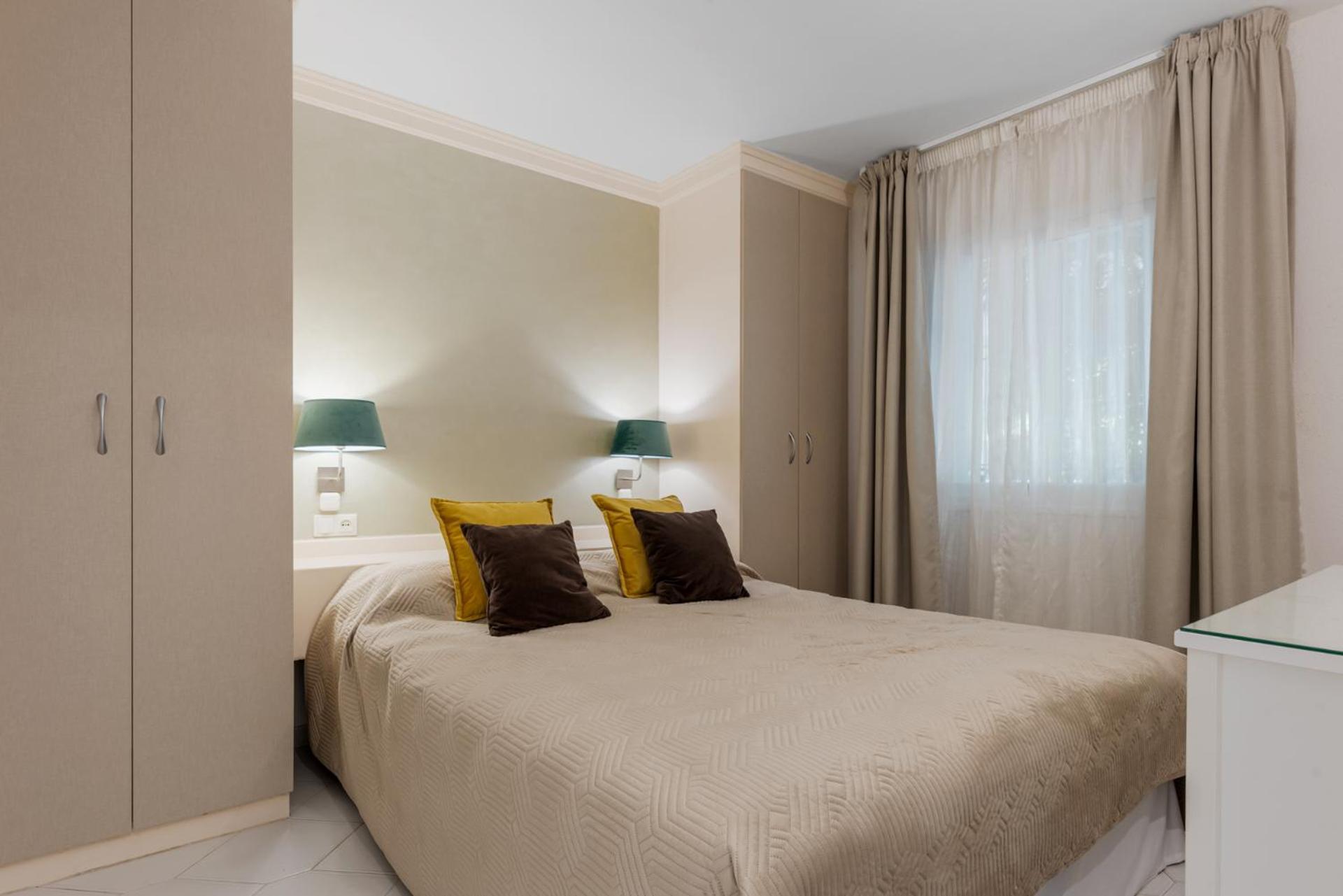 Miraflores Apartments By The Beach Costa Del Sol Sitio de Calahonda Exteriör bild