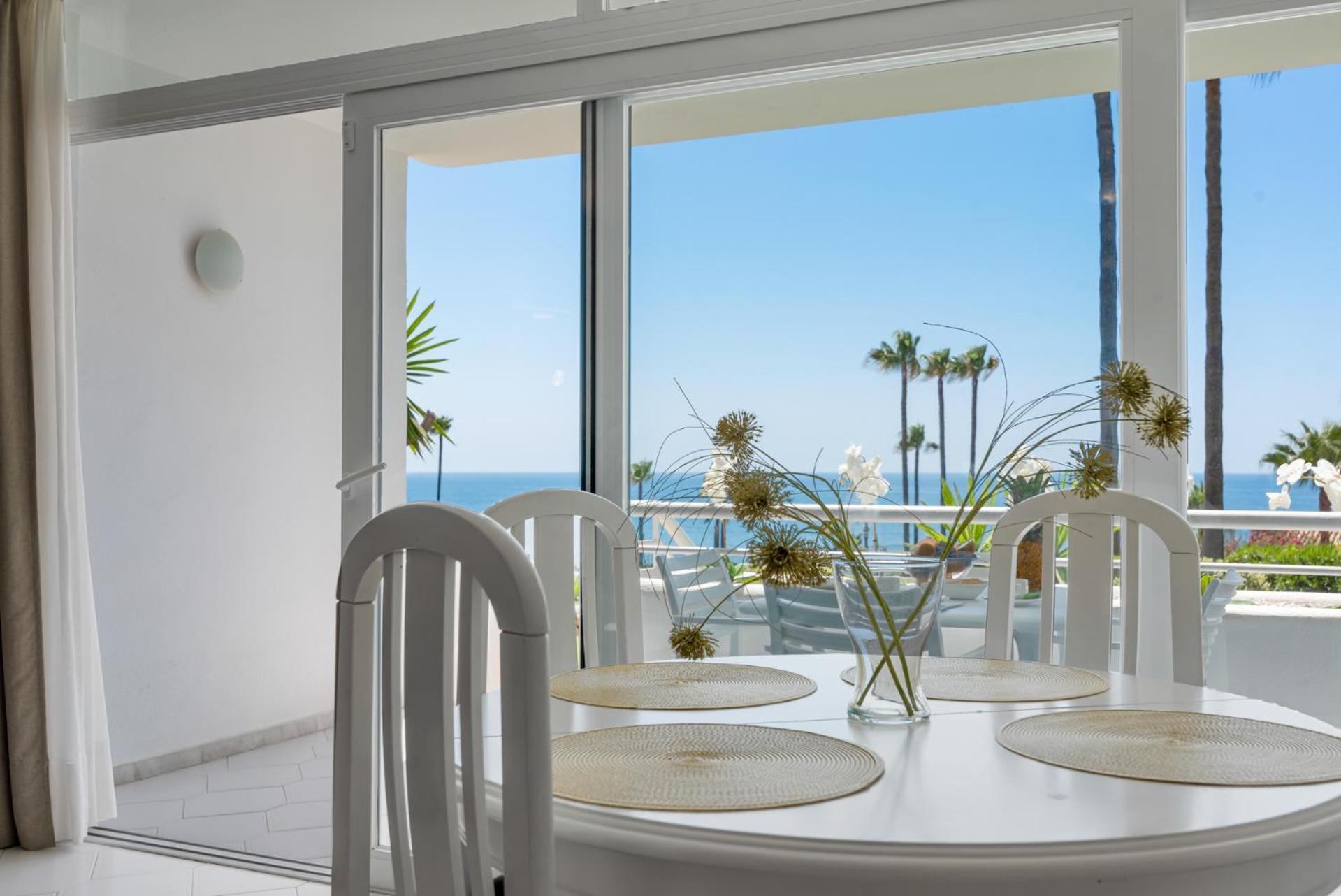 Miraflores Apartments By The Beach Costa Del Sol Sitio de Calahonda Exteriör bild